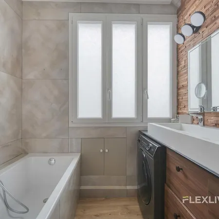 Flexliving - Bedroom - Vincent Auriol בית נופש