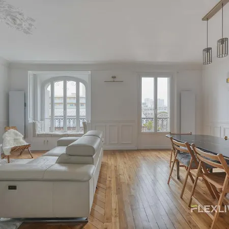 Flexliving - Bedroom - Vincent Auriol בית נופש